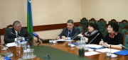 Первый заместитель Губернатора Югры Геннадий Бухтин поприветствовал заседание Совета