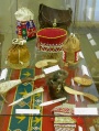 Сумка-вусс, женский  головной убор (перевязка), изделия из кости и капа