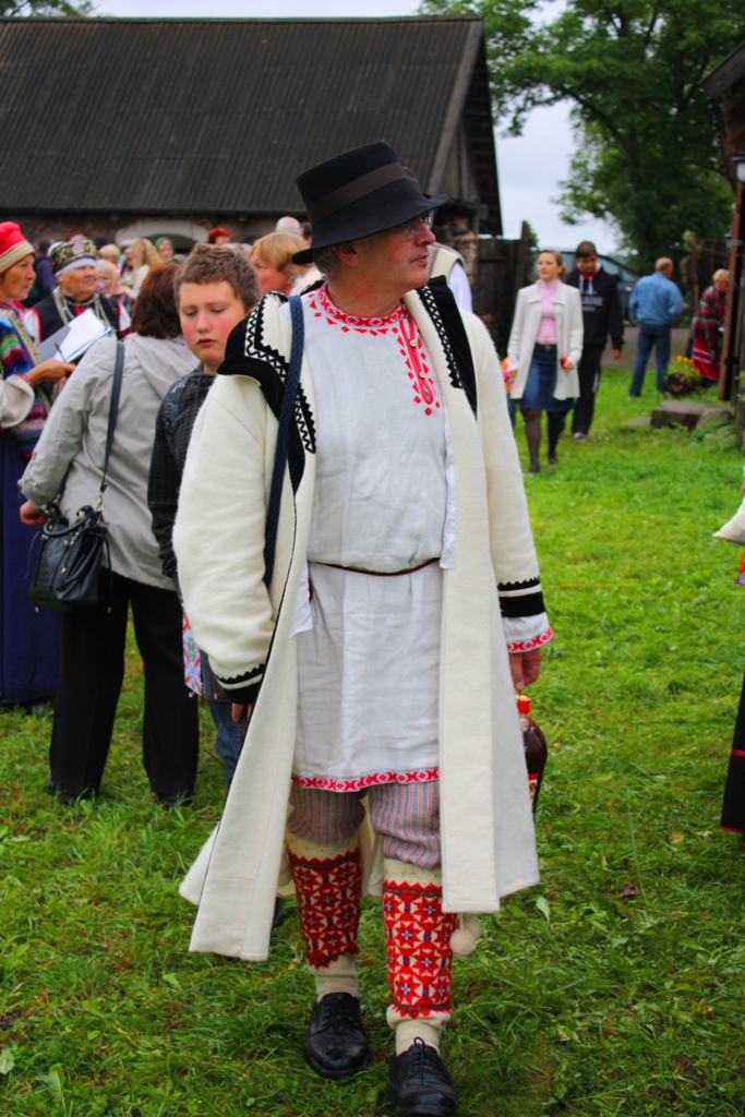 Карельский мужской национальный костюм