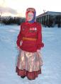 Эмилия Добрынина обучает ребятишек саамской культуре и языку