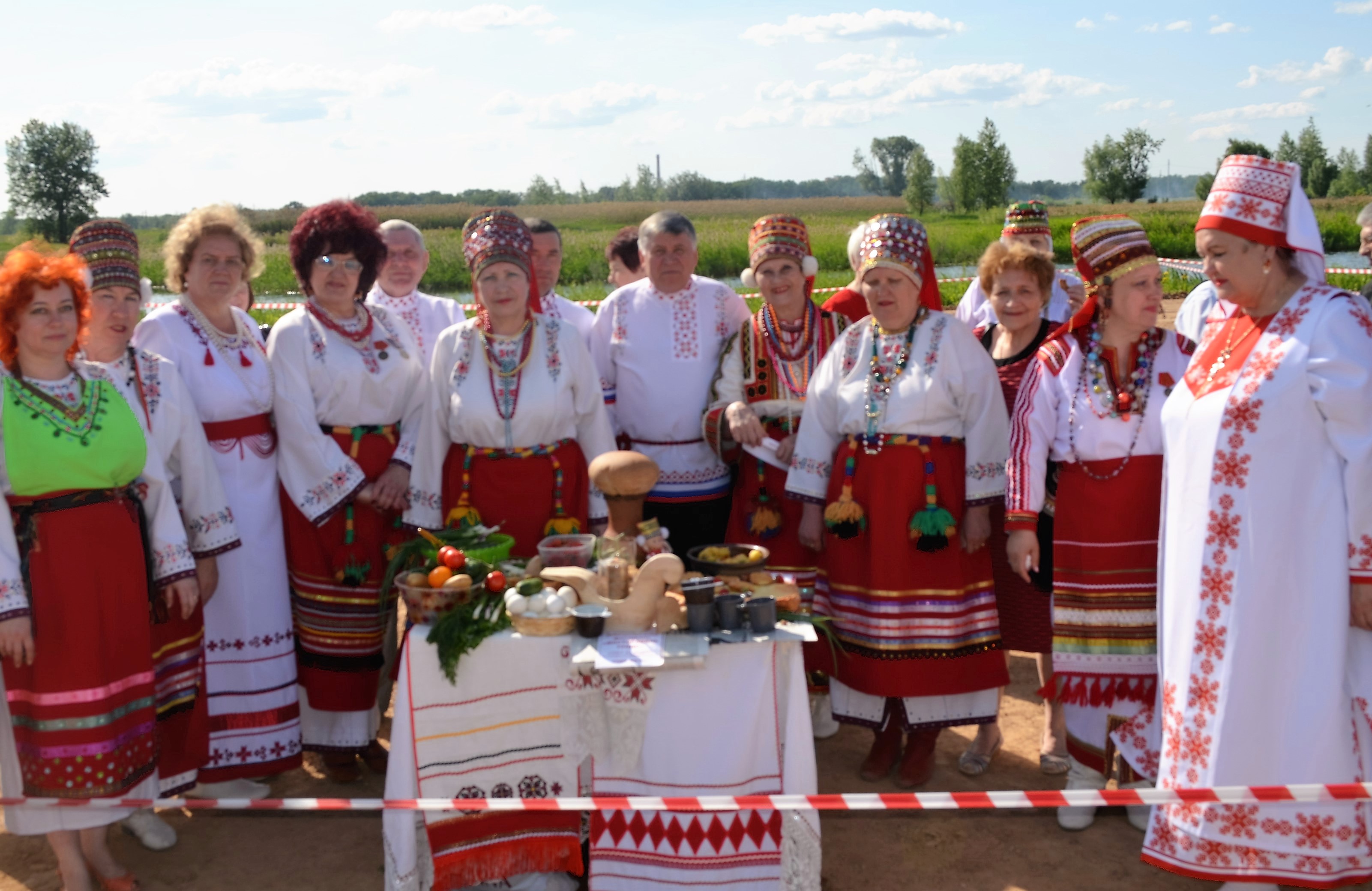 Этнопарк дружбы. Парк дружбы народов Самара Волгарь. Парк дружбы народов Самара Мордовский дом. Этнопарк дружбы народов Самара. Мордва в Самарской области.